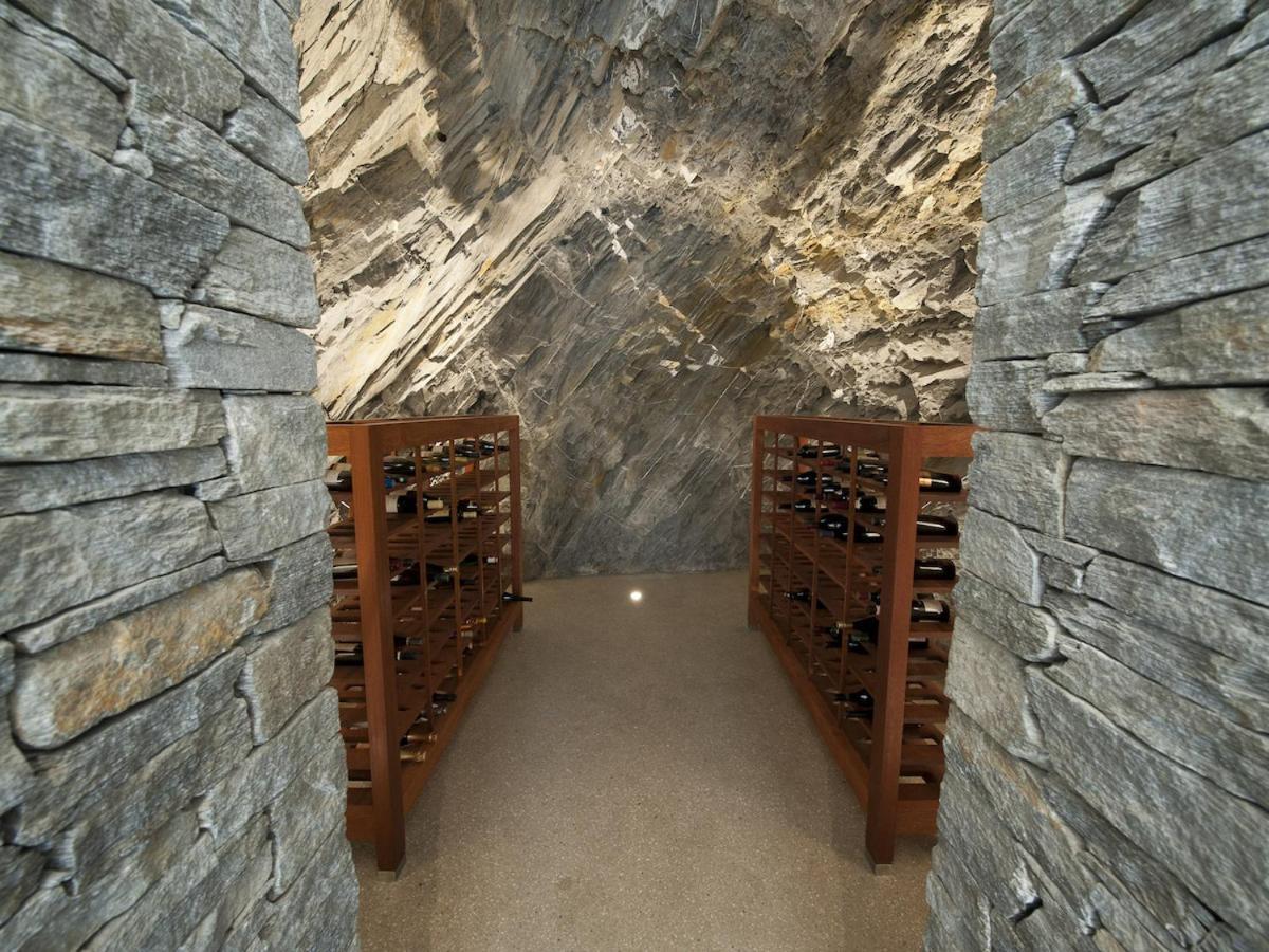 Jagged Edge Queenstown Villa — Photos 3